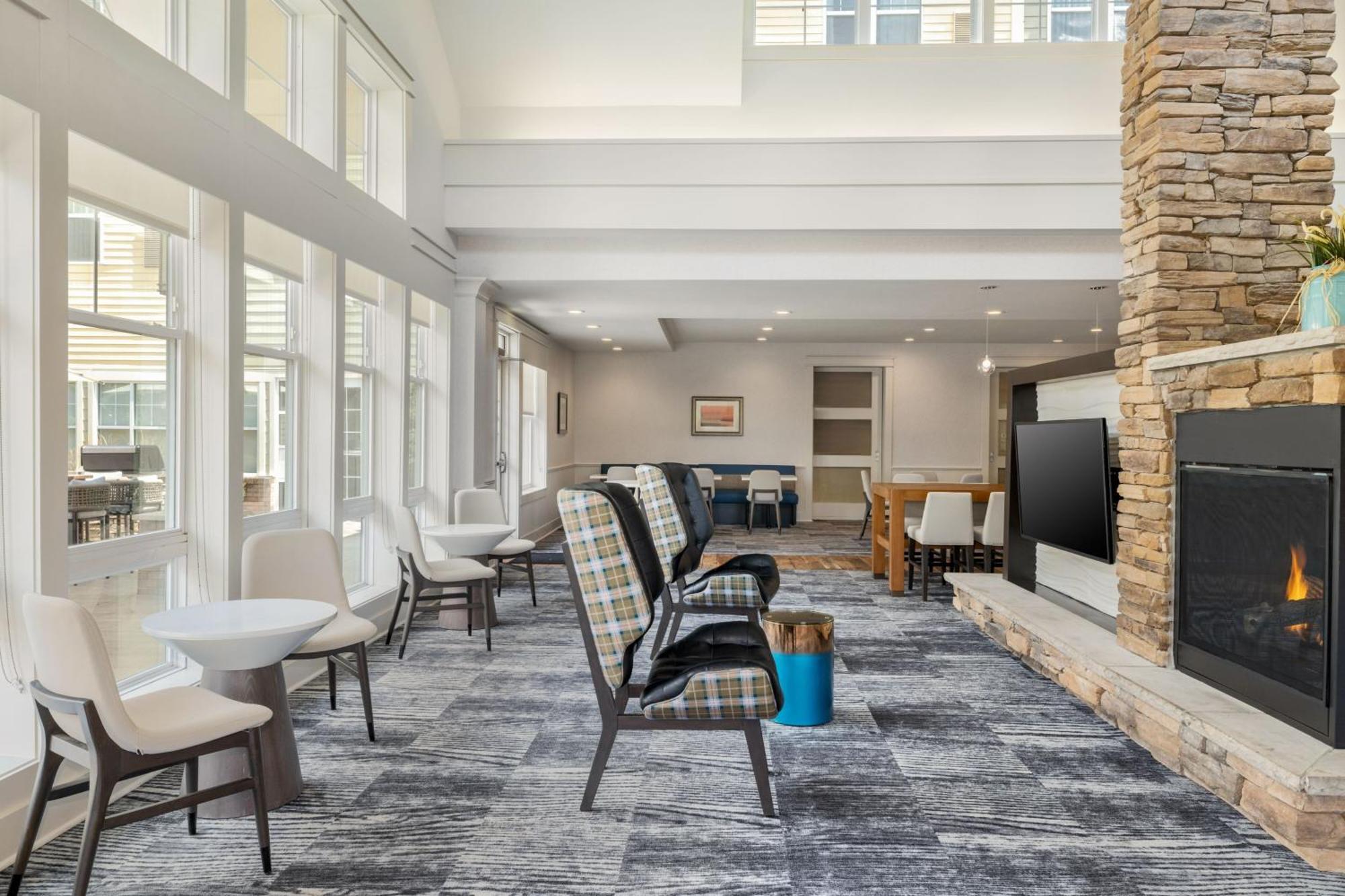 Residence Inn By Marriott Long Island Islip/Courthouse Complex Сентръл Айслип Екстериор снимка