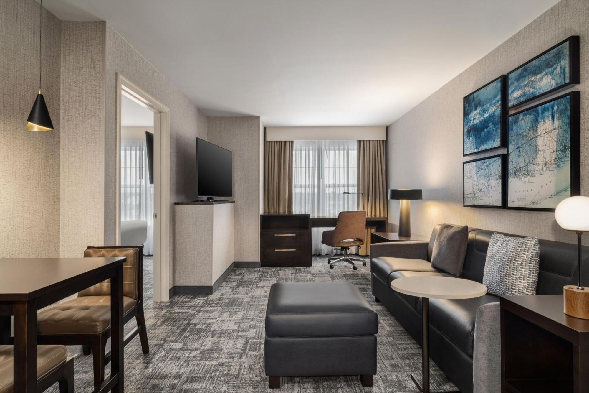 Residence Inn By Marriott Long Island Islip/Courthouse Complex Сентръл Айслип Екстериор снимка