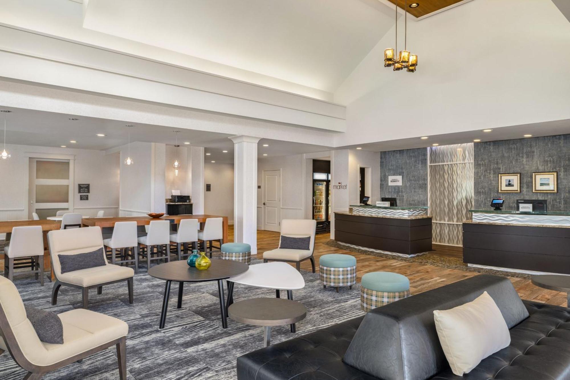 Residence Inn By Marriott Long Island Islip/Courthouse Complex Сентръл Айслип Екстериор снимка