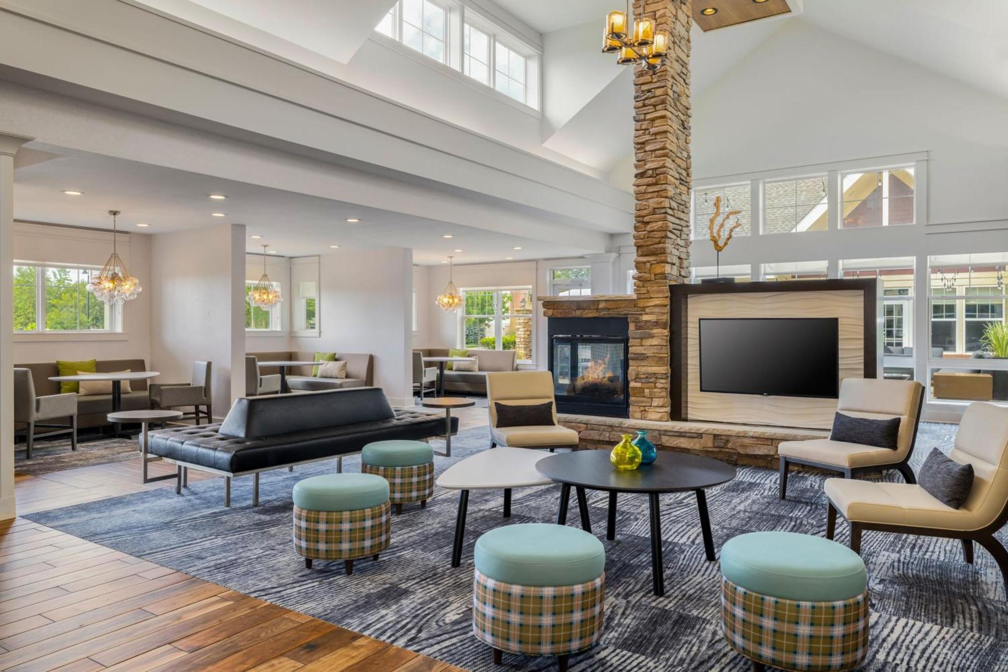 Residence Inn By Marriott Long Island Islip/Courthouse Complex Сентръл Айслип Екстериор снимка